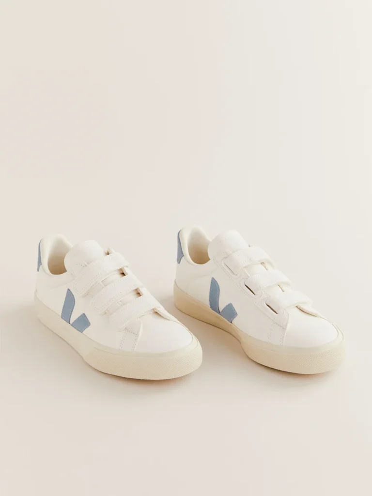 Veja Recife Leather Sneaker
